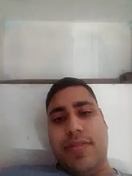 Snapshot of Desirock001 chatting on 20, 12, 2025 Desirock001 online show from 20, 12, 2025