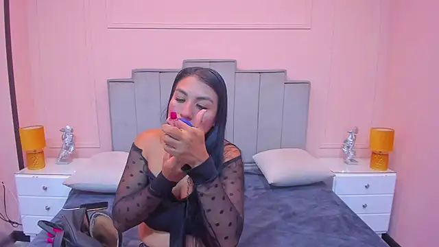 Snapshot of gabriela_lux chatting on 27, 9, 2025 gabriela lux online show from 27, 9, 2025