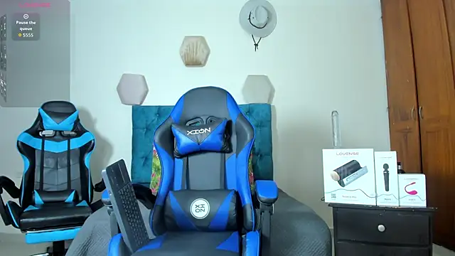 Snapshot of _taylor_black chatting on 22, 9, 2025 taylor black online show from 22, 9, 2025