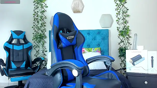 Snapshot of _taylor_black chatting on 31, 10, 2025 taylor black online show from 31, 10, 2025