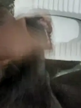 Snapshot of Saikishore00000 chatting on 18, 11, 2025 Saikishore00000 online show from 18, 11, 2025