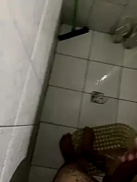 thomasllucas online show from 6, 10, 2025