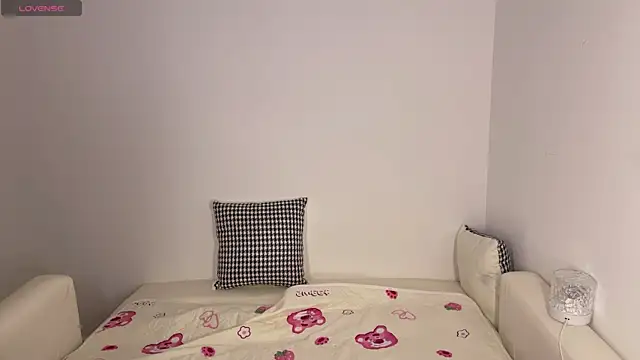 Snapshot of Kittenfishing chatting on 13, 9, 2025 Kittenfishing online show from 13, 9, 2025