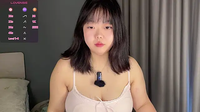 Snapshot of Kittenfishing chatting on 4, 10, 2025 Kittenfishing online show from 4, 10, 2025