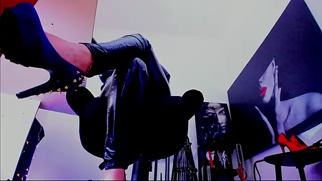 demisweet online show from 14, 1, 2026