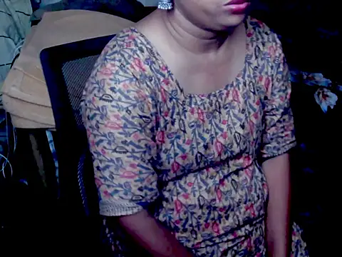 Snapshot of LushVamp chatting on 18, 10, 2025 LushVamp online show from 18, 10, 2025