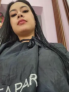 Snapshot of CrisMarulanda chatting on 19, 11, 2025 CrisMarulanda online show from 19, 11, 2025