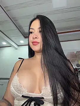 Snapshot of CrisMarulanda chatting on 10, 2, 2026 CrisMarulanda online show from 10, 2, 2026