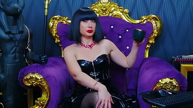 LaraMaeve online show from 7, 10, 2025