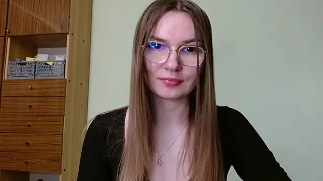 LooveELLYx online show from 12, 1, 2026