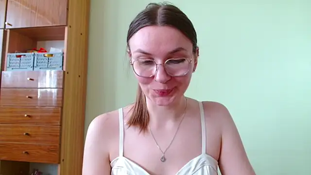 LooveELLYx online show from 29, 4, 2026