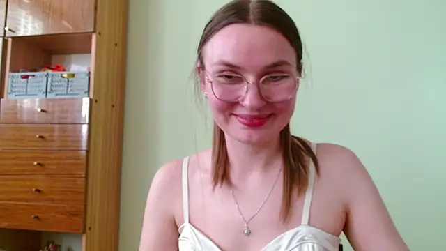 LooveELLYx online show from 29, 4, 2026
