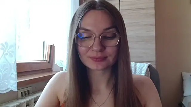 LooveELLYx online show from 2, 7, 2026