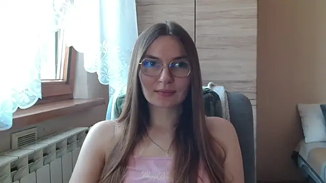 LooveELLYx online show from 3, 7, 2026