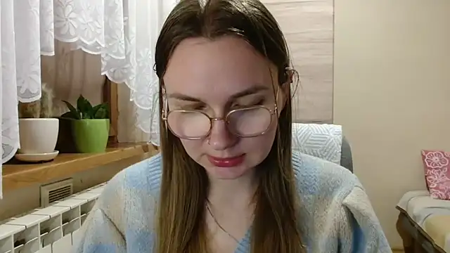 LooveELLYx online show from 19, 7, 2026
