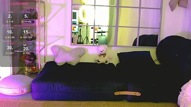 SarahRaynex online show from 6, 8, 2026