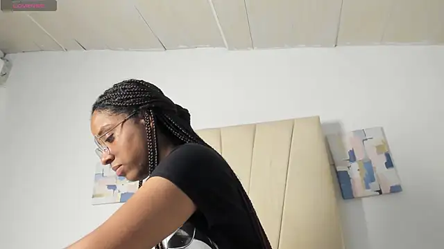 Snapshot of Sophia_Ebony chatting on 28, 5, 2026 Sophia Ebony online show from 28, 5, 2026