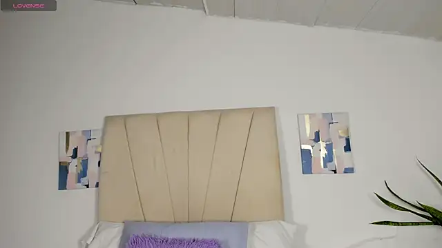 Sophia Ebony online show from 24, 7, 2026