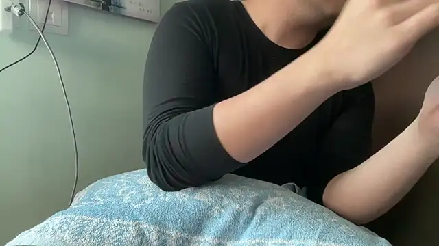 Snapshot of this_is_77 chatting on 6, 3, 2026 this is 77 online show from 6, 3, 2026