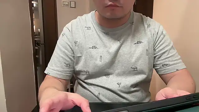 Snapshot of this_is_77 chatting on 7, 3, 2026 this is 77 online show from 7, 3, 2026