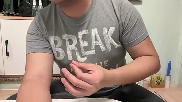 Snapshot of this_is_77 chatting on 18, 3, 2026 this is 77 online show from 18, 3, 2026