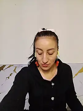 Snapshot of Oriana111 chatting on 2, 6, 2026 Oriana111 online show from 2, 6, 2026