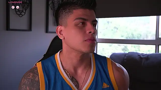 tyler muscle1 online show from 20, 9, 2025