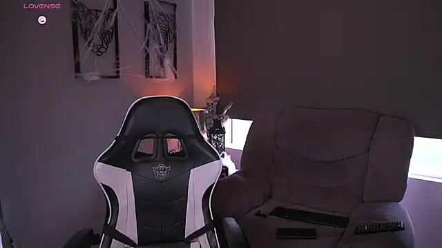 tyler muscle1 online show from 25, 10, 2025