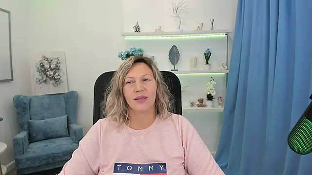 NinaStarle online show from 19, 9, 2025