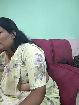 Snapshot of tamilaruvi chatting on 7, 7, 2026 tamilaruvi online show from 7, 7, 2026