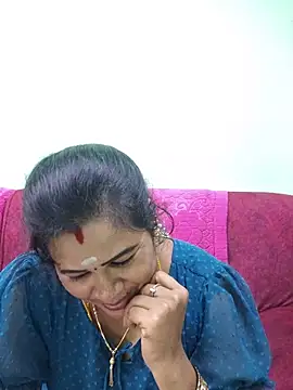 Snapshot of tamilaruvi chatting on 3, 8, 2026 tamilaruvi online show from 3, 8, 2026
