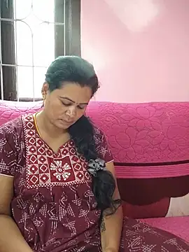 Snapshot of tamilaruvi chatting on 8, 8, 2026 tamilaruvi online show from 8, 8, 2026