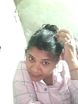 Snapshot of couple_71 chatting on 7, 2, 2026 couple 71 online show from 7, 2, 2026