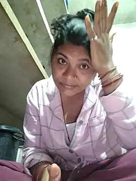 Snapshot of couple_71 chatting on 8, 2, 2026 couple 71 online show from 8, 2, 2026