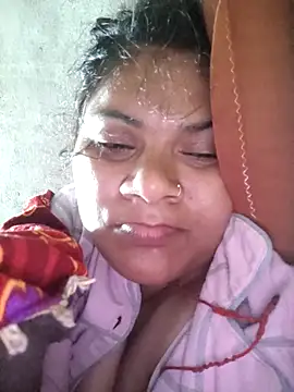 Snapshot of couple_71 chatting on 8, 2, 2026 couple 71 online show from 8, 2, 2026