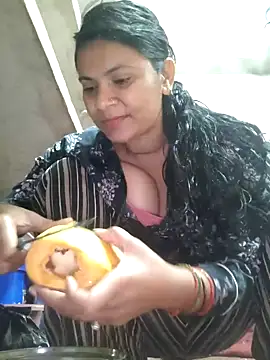 Snapshot of couple_71 chatting on 15, 2, 2026 couple 71 online show from 15, 2, 2026