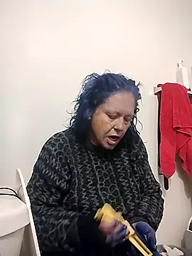 anonymity awaitsxh online show from 8, 11, 2025