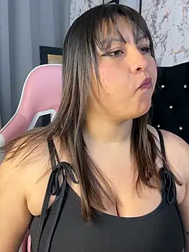 Larissa Antonella online show from 5, 8, 2026