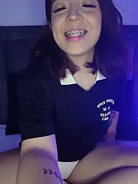 Snapshot of summi10 chatting on 19, 9, 2025 summi10 online show from 19, 9, 2025