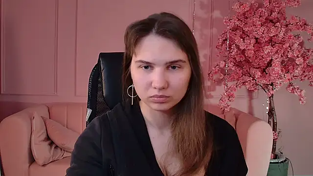 Snapshot of TessaMill chatting on 17, 6, 2026 TessaMill online show from 17, 6, 2026