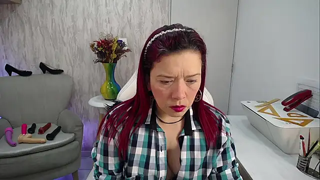 Snapshot of VeronicaBlake chatting on 12, 3, 2026 VeronicaBlake online show from 12, 3, 2026