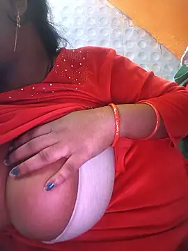 Dassing strip couple online show from 1, 2, 2026