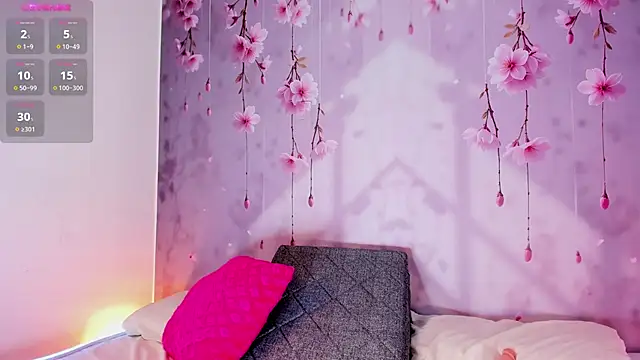 Snapshot of Lorrainee_ chatting on 25, 9, 2025 Lorrainee  online show from 25, 9, 2025