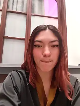 Victoria Beaumont online show from 5, 5, 2026