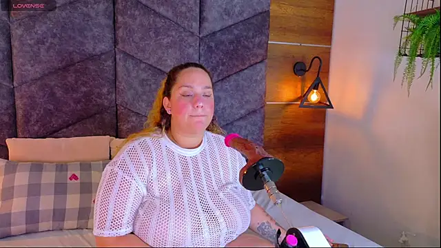 JenaCooper  online show from 4, 6, 2026
