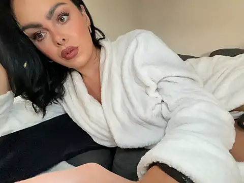 FrancescaXO online show from 8, 5, 2026