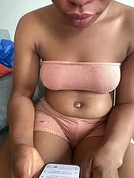 PrettyNina77 online show from 11, 1, 2026