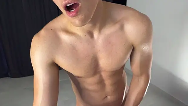 Snapshot of Maxx_Lancaster chatting on 22, 9, 2025 Maxx Lancaster online show from 22, 9, 2025