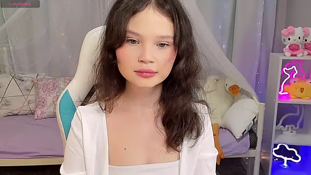 EmilyChaves online show from 12, 1, 2026