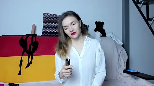 Katherine Twilight online show from 28, 2, 2025